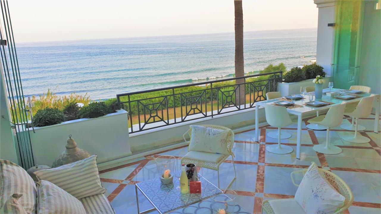 Luxury Apartment Frontal Beach In Doncella Beach Estepona Exterior foto