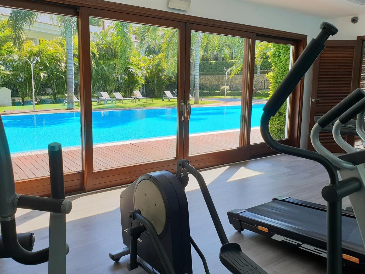 Luxury Apartment Frontal Beach In Doncella Beach Estepona Exterior foto