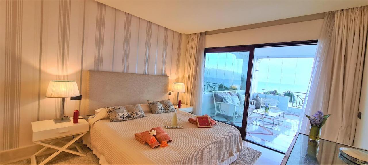 Luxury Apartment Frontal Beach In Doncella Beach Estepona Exterior foto
