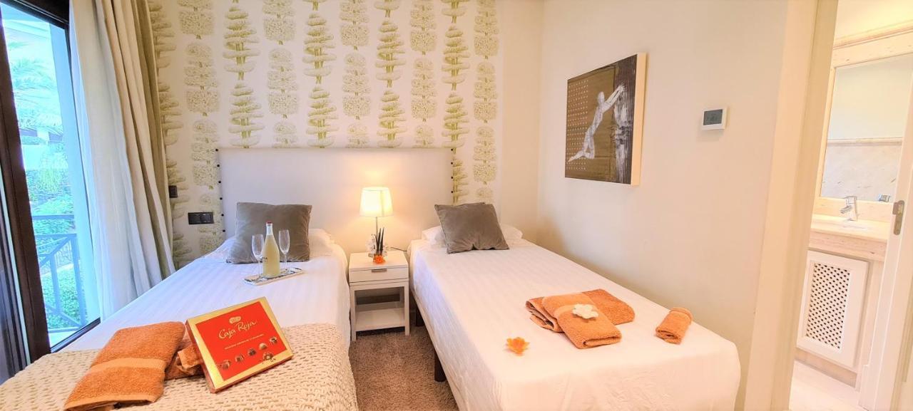 Luxury Apartment Frontal Beach In Doncella Beach Estepona Exterior foto