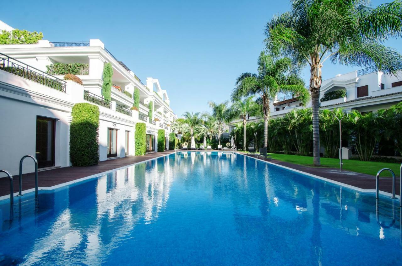 Luxury Apartment Frontal Beach In Doncella Beach Estepona Exterior foto