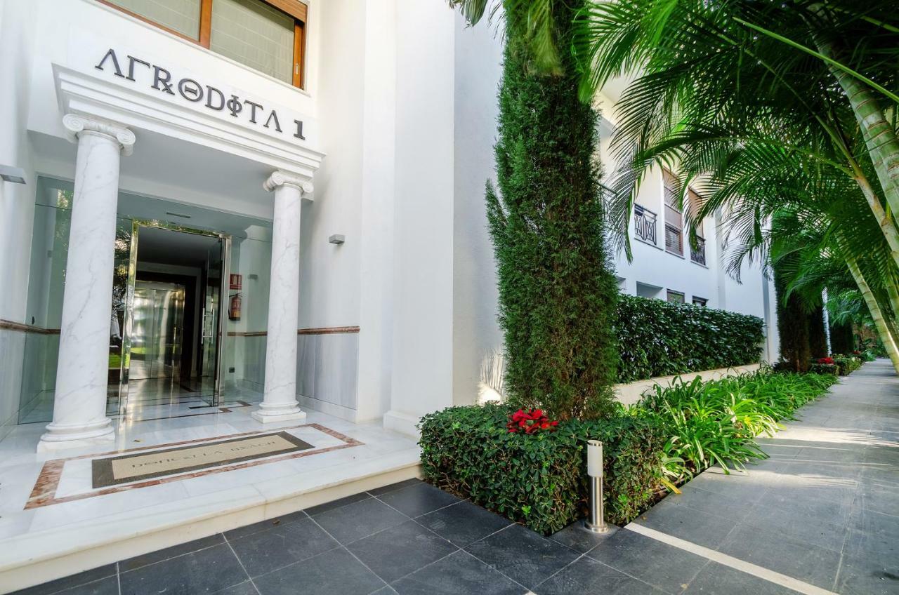 Luxury Apartment Frontal Beach In Doncella Beach Estepona Exterior foto