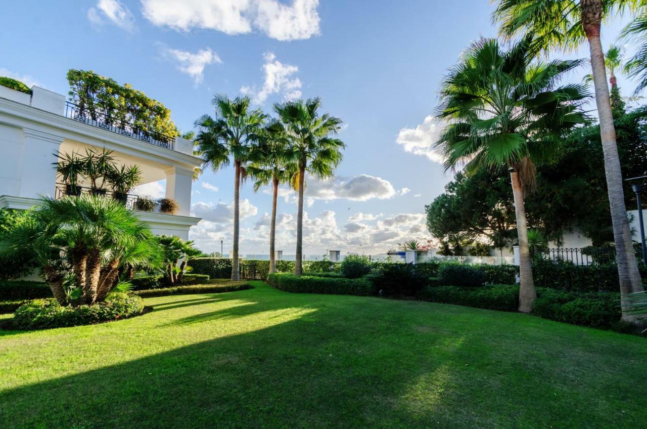Luxury Apartment Frontal Beach In Doncella Beach Estepona Exterior foto