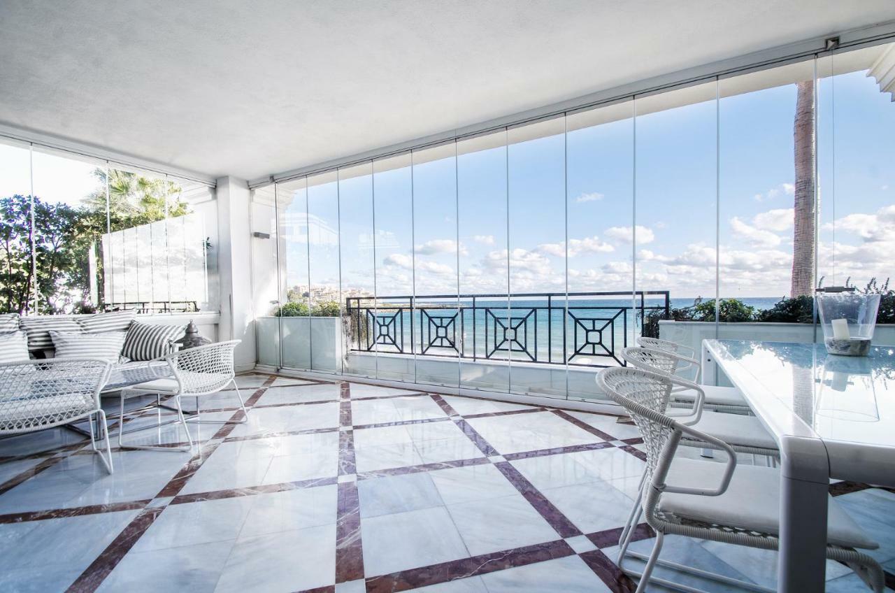 Luxury Apartment Frontal Beach In Doncella Beach Estepona Exterior foto